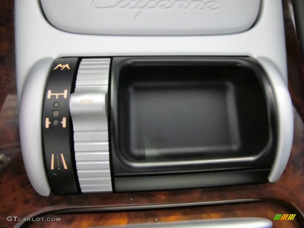 2004 Porsche Cayenne Tiptronic Controls Photo #55894567