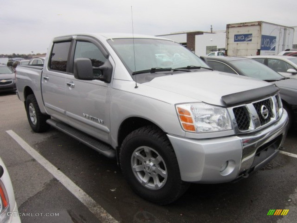 2006 Titan SE Crew Cab 4x4 - Radiant Silver / Steel Gray photo #1