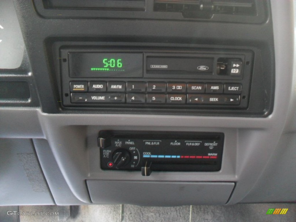 1994 Ford Ranger XLT Regular Cab Audio System Photos