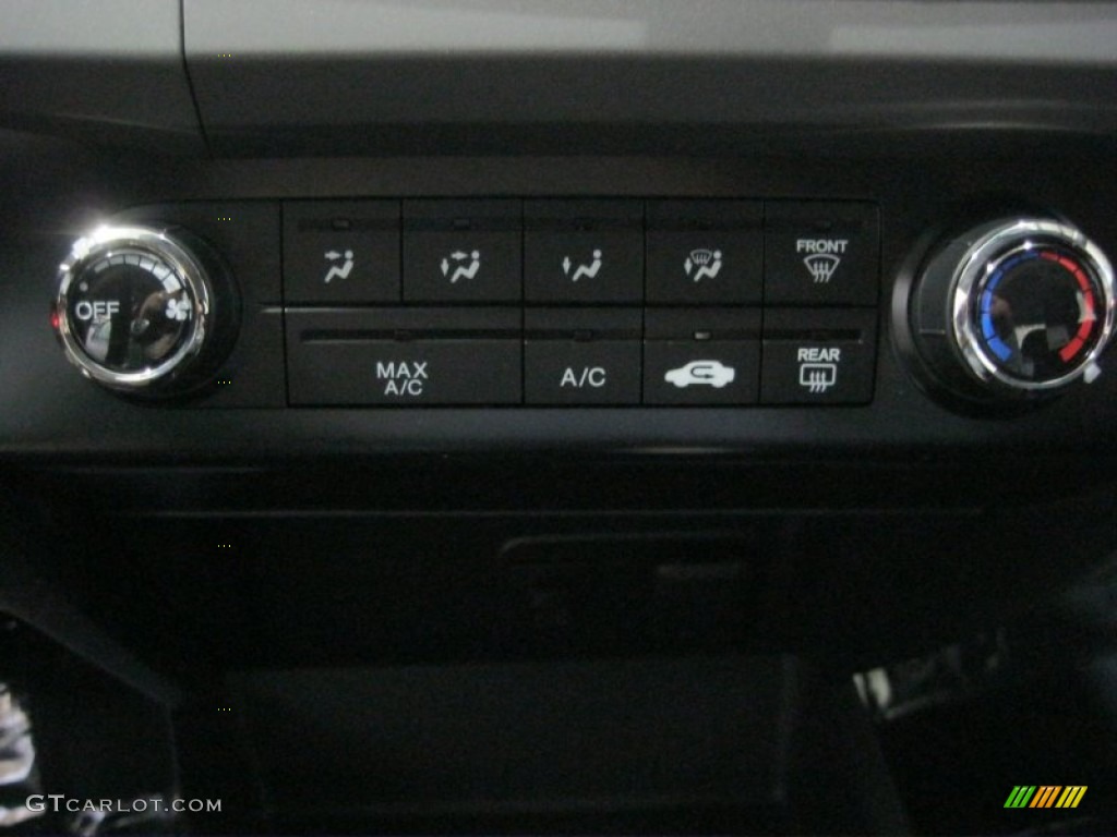 2012 Honda Civic Si Sedan Controls Photo #55898080