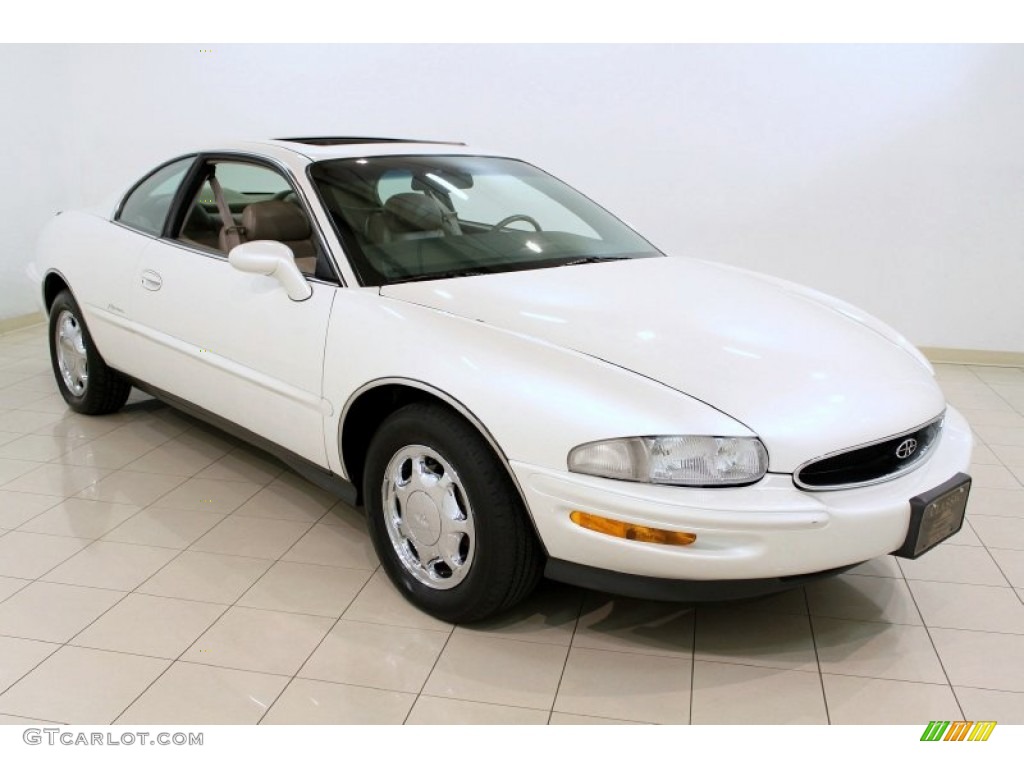 White Diamond Pearl 1997 Buick Riviera Supercharged Coupe Exterior Photo #55898554
