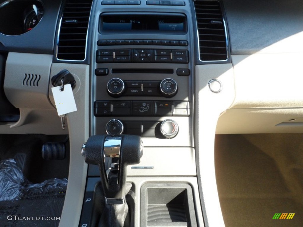 2012 Taurus SE - White Suede / Light Stone photo #26