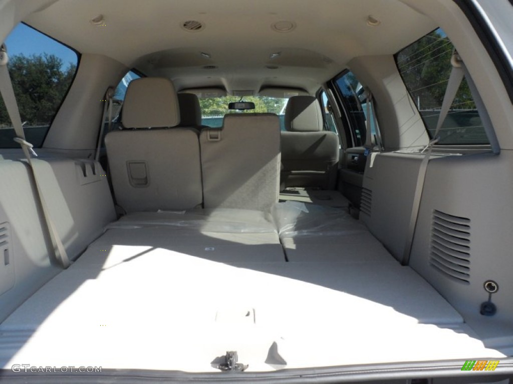 2012 Expedition XL - Oxford White / Stone photo #22