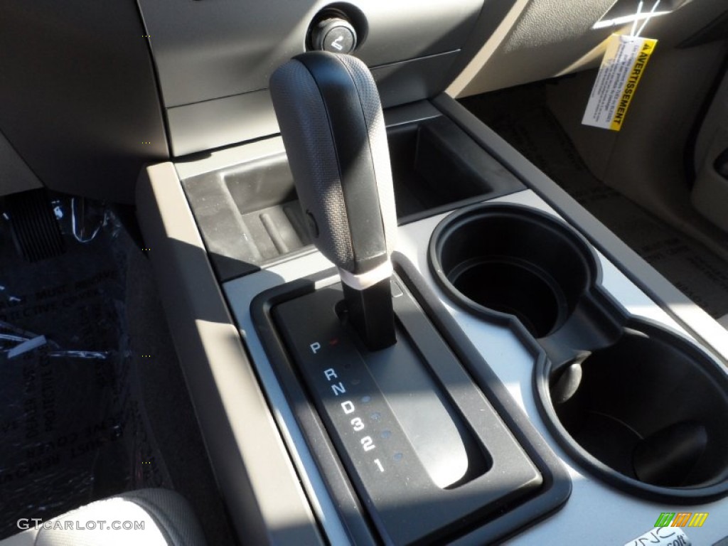 2012 Ford Expedition XL Transmission Photos