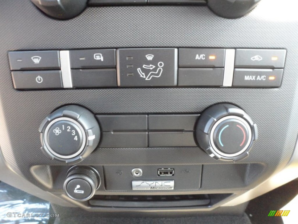 2011 F150 Texas Edition SuperCrew - Dark Blue Pearl Metallic / Steel Gray photo #32