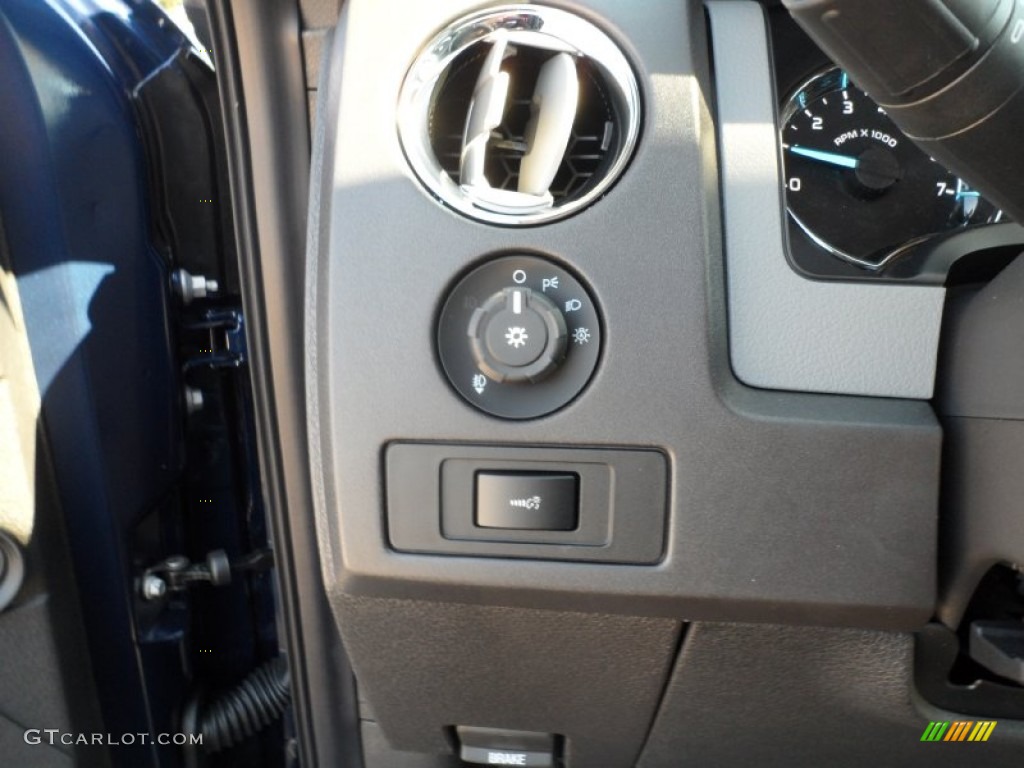 2011 F150 Texas Edition SuperCrew - Dark Blue Pearl Metallic / Steel Gray photo #36