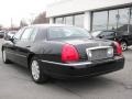 2005 Black Lincoln Town Car Signature L  photo #4