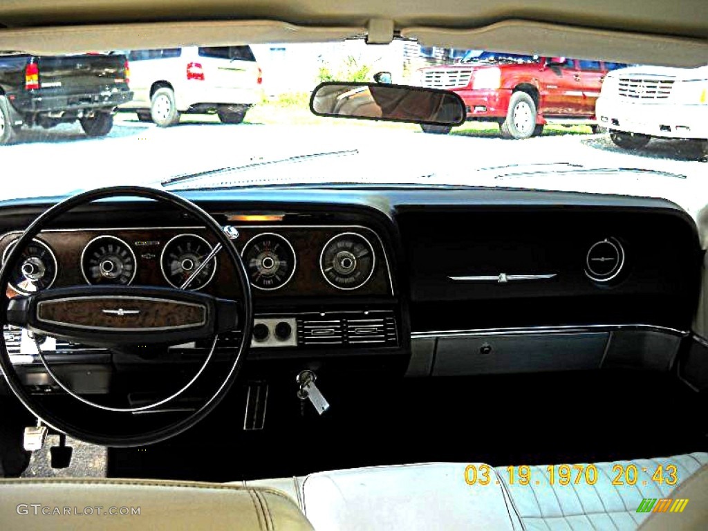 1968 Ford Thunderbird Tudor Landau Parchment Dashboard Photo #55905346