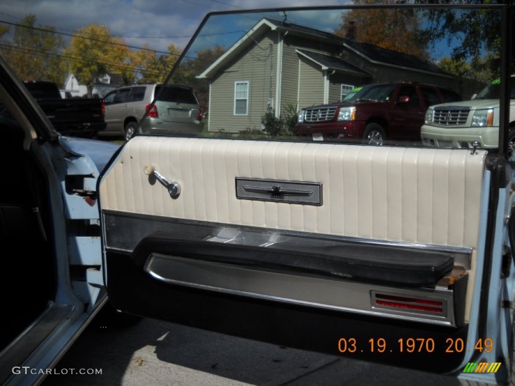 1968 Ford Thunderbird Tudor Landau Parchment Door Panel Photo #55905361