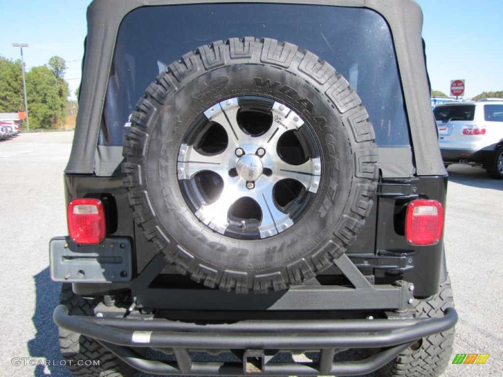 2004 Wrangler SE 4x4 - Black / Dark Slate Gray photo #6