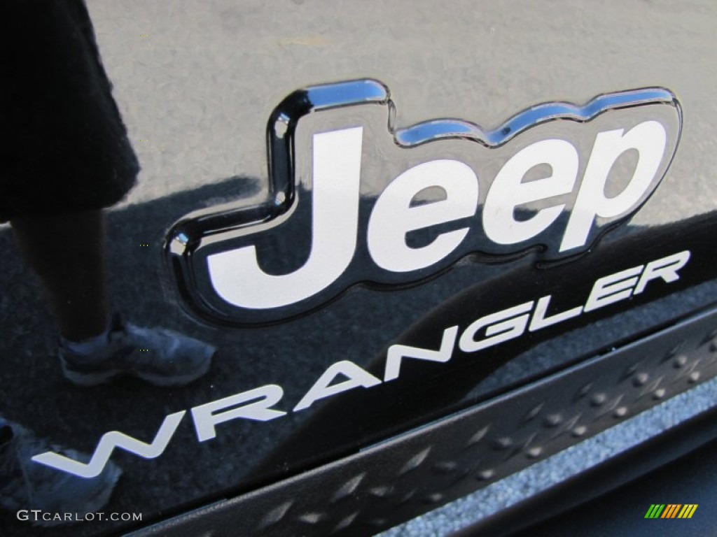 2004 Wrangler SE 4x4 - Black / Dark Slate Gray photo #12