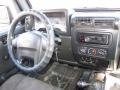 Black - Wrangler SE 4x4 Photo No. 17