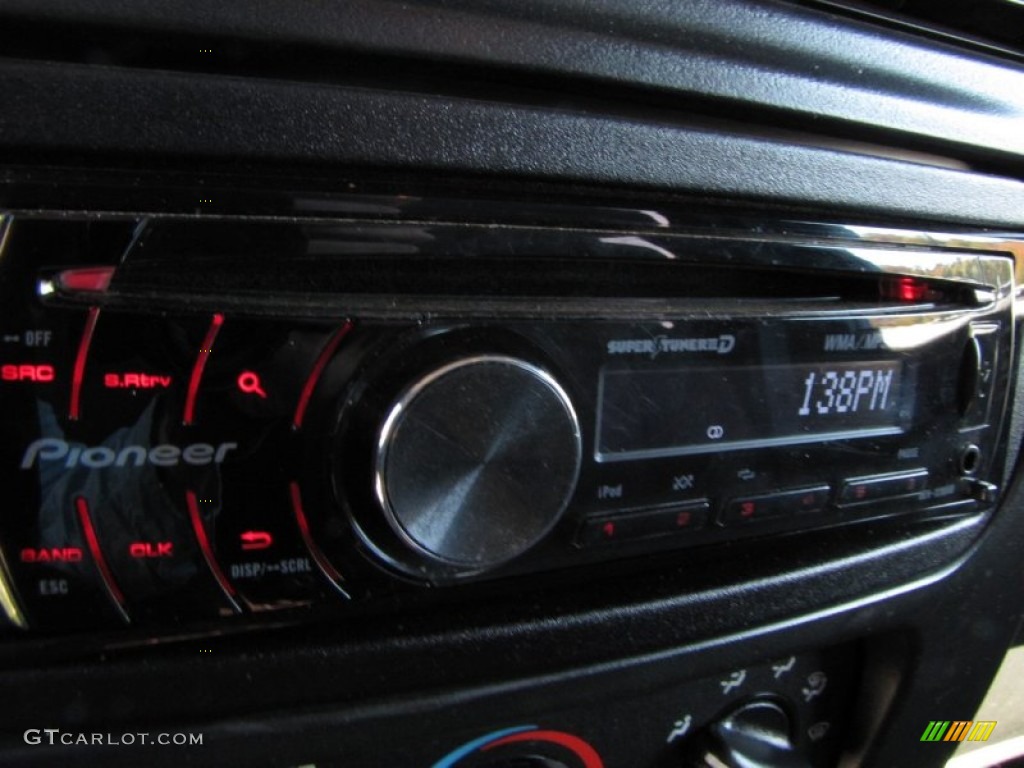 2004 Wrangler SE 4x4 - Black / Dark Slate Gray photo #19