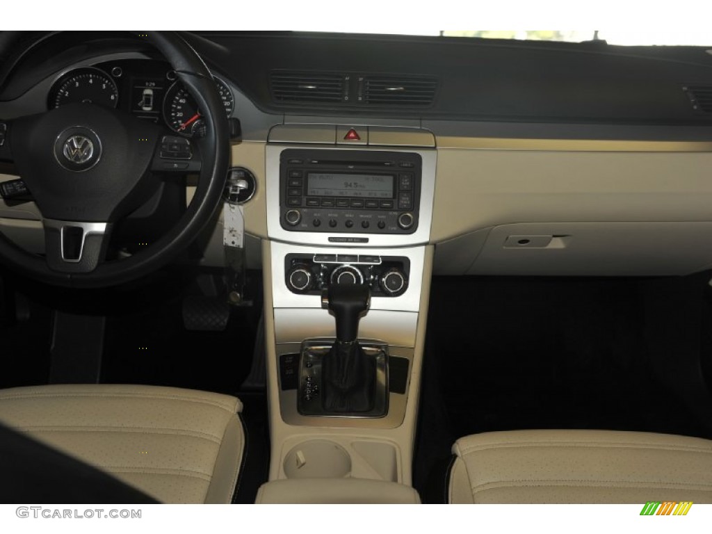 2009 CC Sport - White Gold Metallic / Cornsilk Beige Two-Tone photo #35