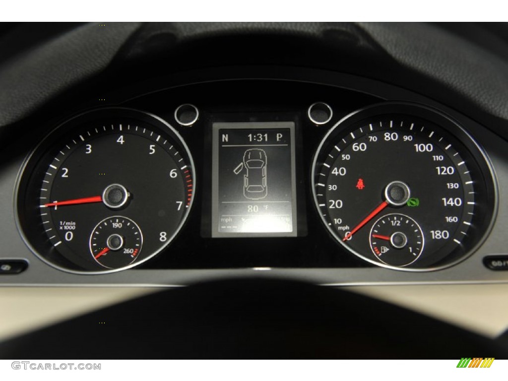 2009 CC Sport - White Gold Metallic / Cornsilk Beige Two-Tone photo #48