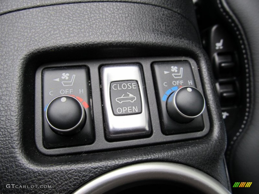 2010 Nissan 370Z Sport Touring Roadster Controls Photo #55908275