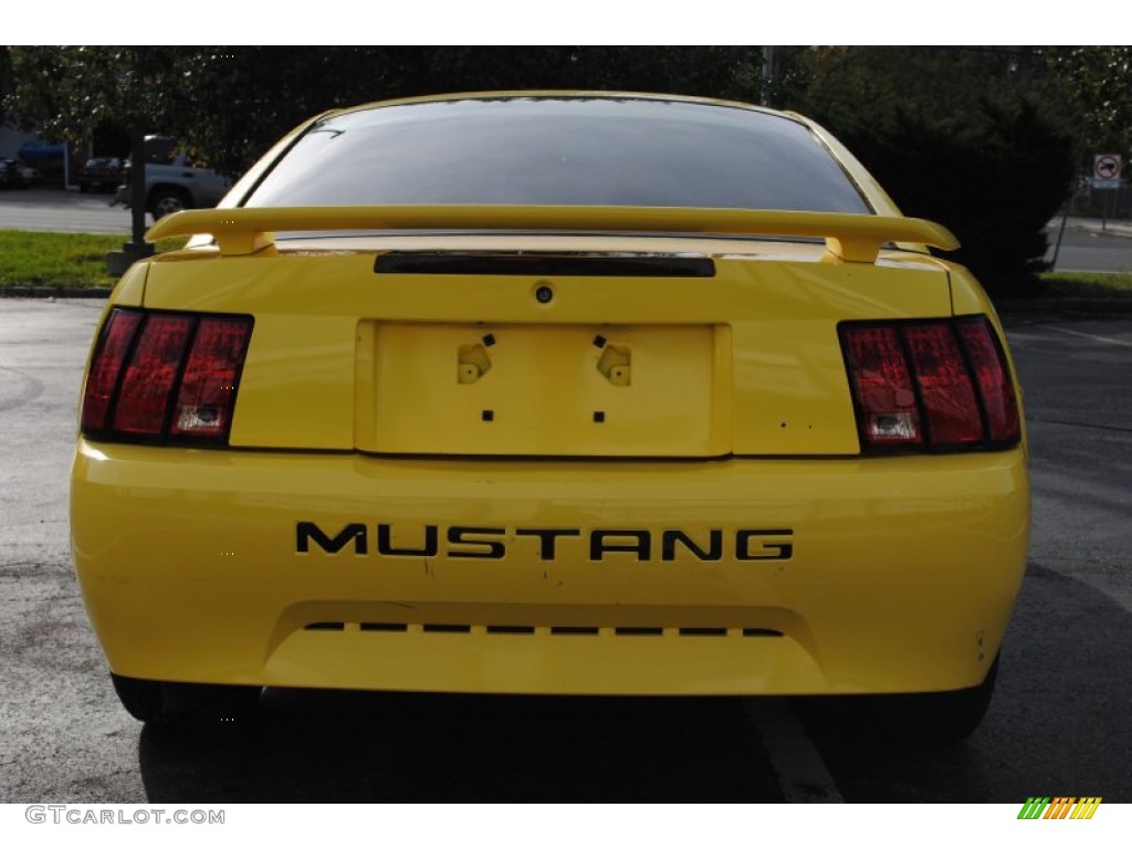 2002 Mustang V6 Coupe - Zinc Yellow / Dark Charcoal photo #5