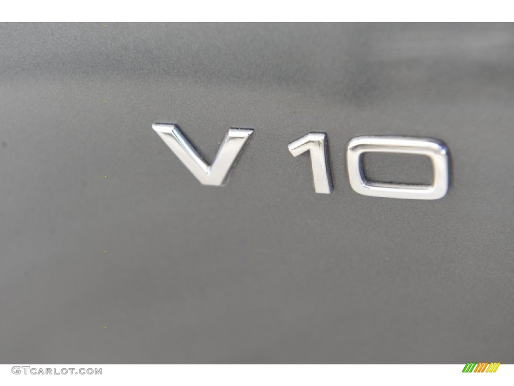 2007 Audi S8 5.2 quattro Marks and Logos Photo #55911363