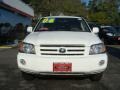 Super White - Highlander V6 4WD Photo No. 2