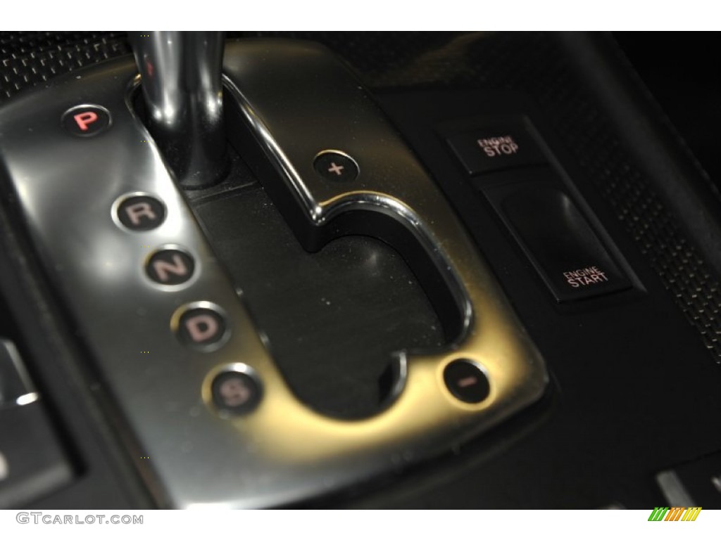 2007 Audi S8 5.2 quattro 6 Speed Tiptronic Automatic Transmission Photo #55911657