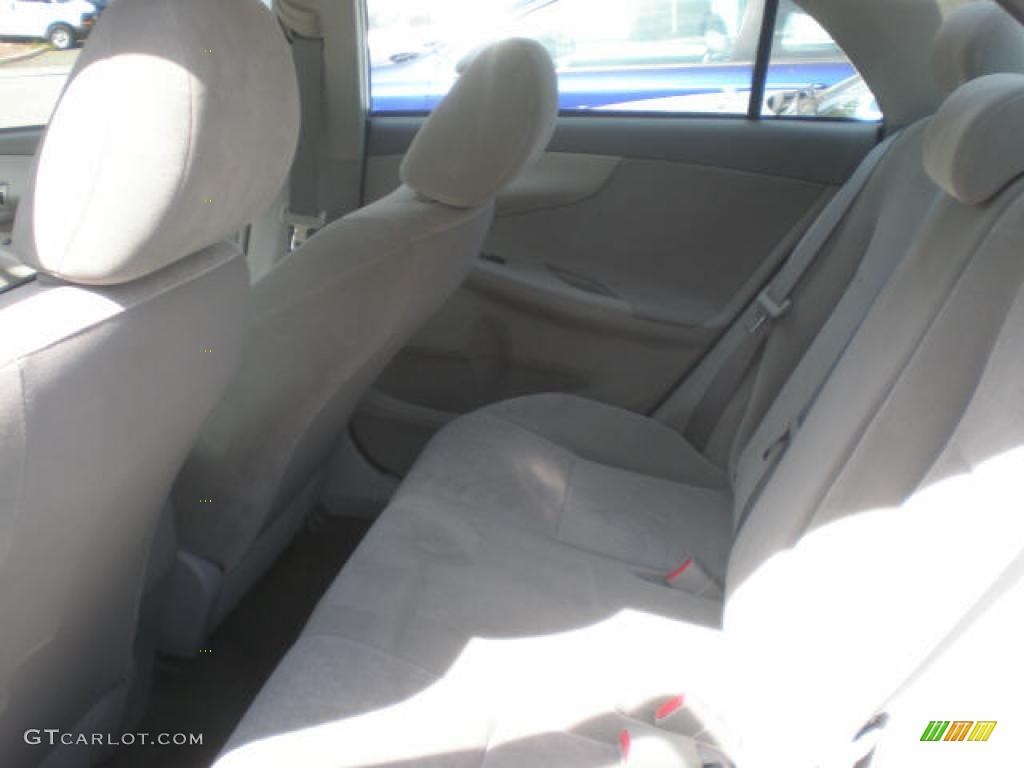 2009 Corolla LE - Classic Silver Metallic / Ash photo #5