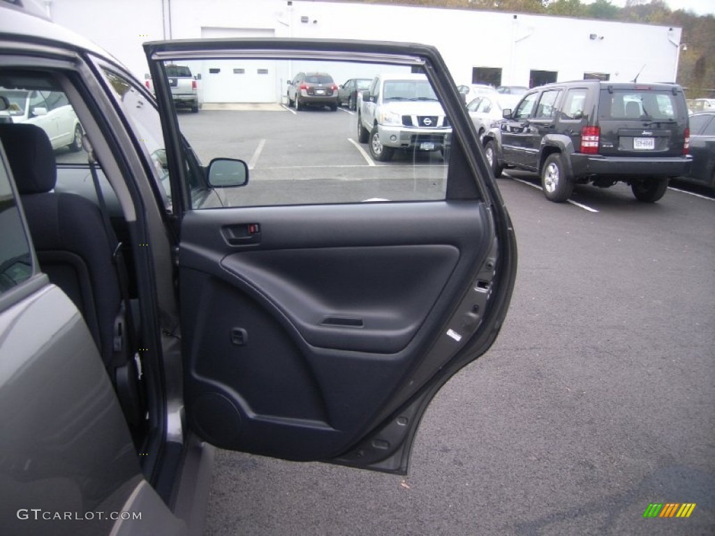 2006 Pontiac Vibe AWD Graphite Black Door Panel Photo #55915479