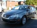 2010 Platinum Grey Metallic Volkswagen Jetta S Sedan  photo #3