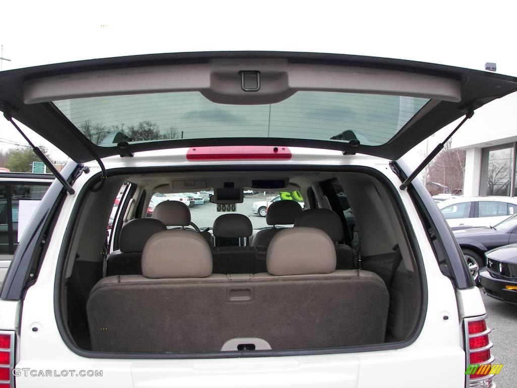 2003 Mountaineer Premier AWD - Ceramic White Tri-Coat / Medium Dark Parchment photo #17