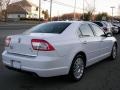 Oxford White - Milan V6 Premier Photo No. 3