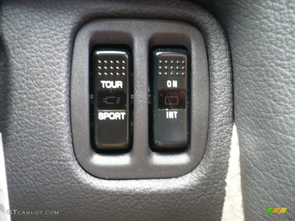 1994 Dodge Stealth R/T Turbo Controls Photo #55919160