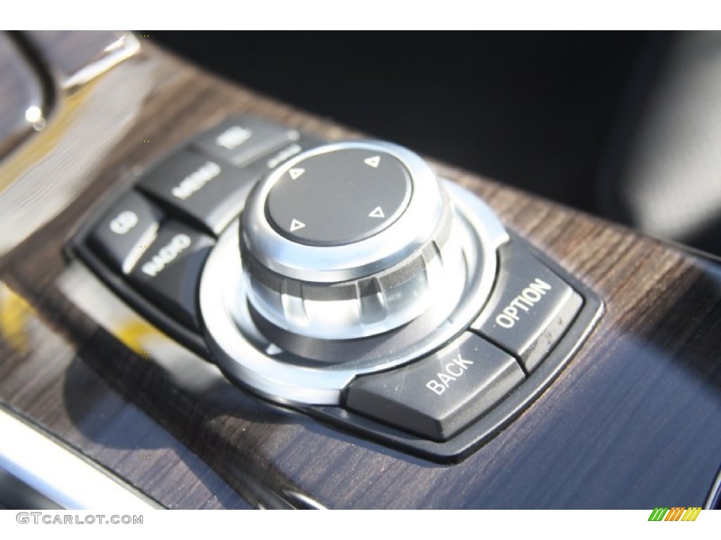 2012 BMW 5 Series 528i Sedan Controls Photo #55921785