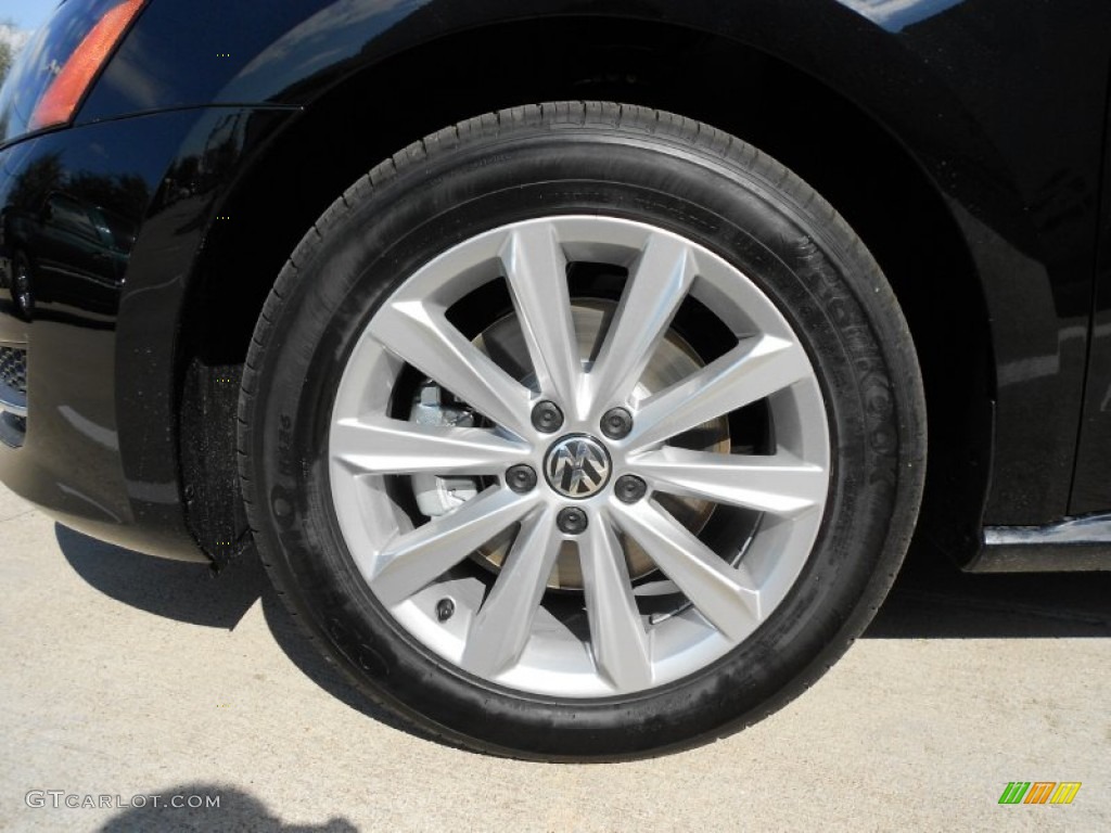 2012 Volkswagen Passat 2.5L SEL Wheel Photo #55922445