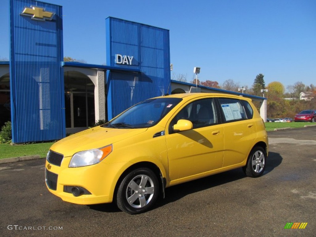 Summer Yellow Chevrolet Aveo