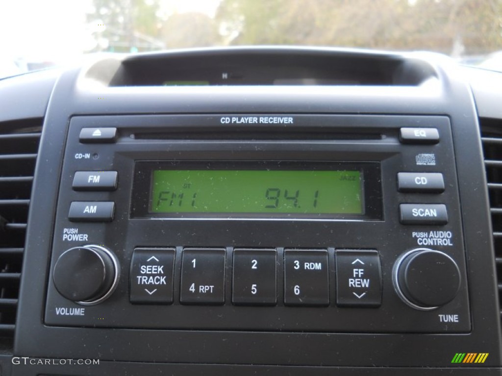 2007 Kia Sedona LX Audio System Photo #55929813