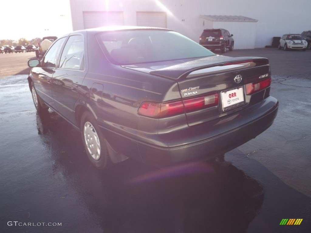 1998 Camry LE - Dark Green Metallic / Oak photo #5