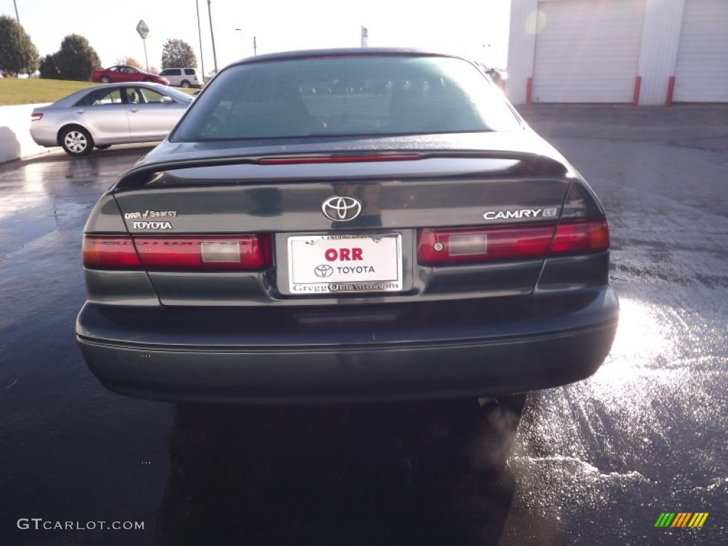 1998 Camry LE - Dark Green Metallic / Oak photo #6