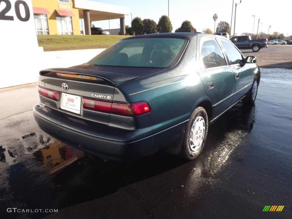 1998 Camry LE - Dark Green Metallic / Oak photo #7