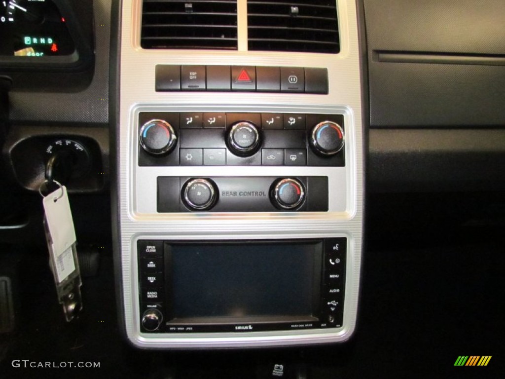 2009 Dodge Journey SXT Controls Photo #55931390