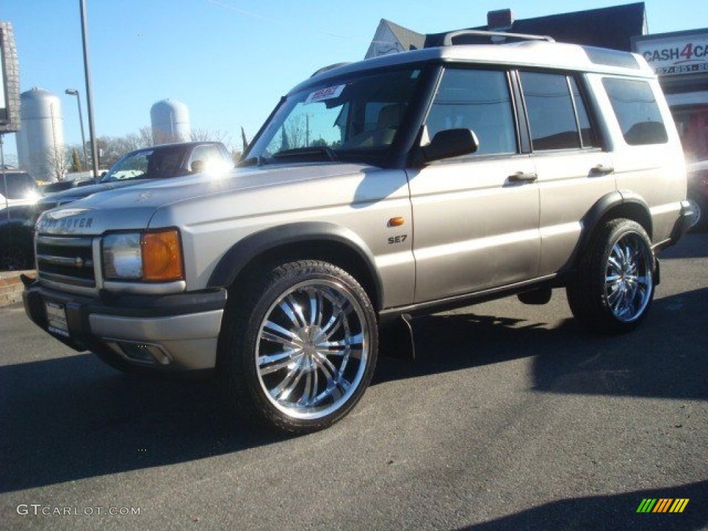 2001 Discovery II SE7 - White Gold Pearl Metallic / Bahama Beige photo #2