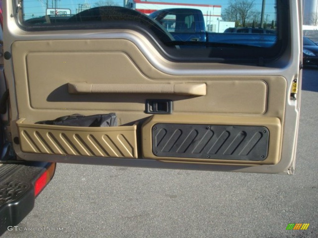 2001 Discovery II SE7 - White Gold Pearl Metallic / Bahama Beige photo #14