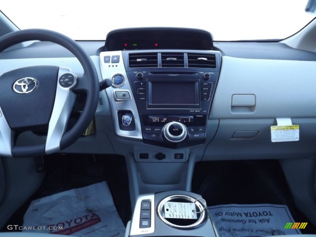 2012 Toyota Prius v Three Hybrid Controls Photo #55931984