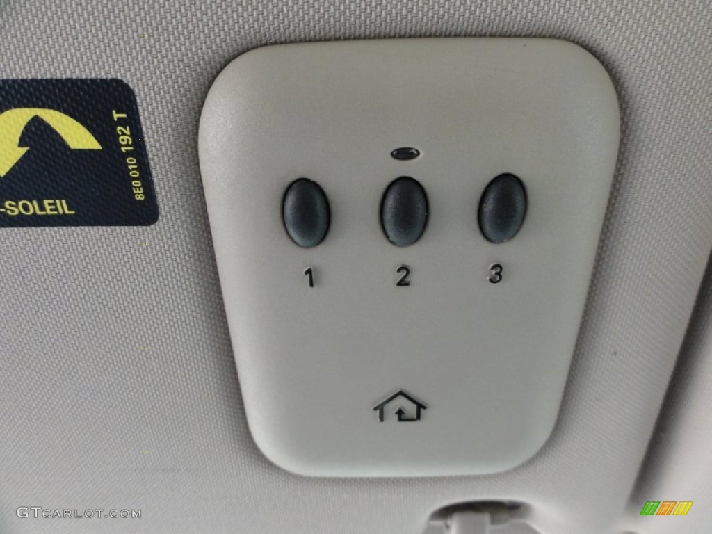2005 Audi Allroad 2.7T quattro Controls Photo #55935468
