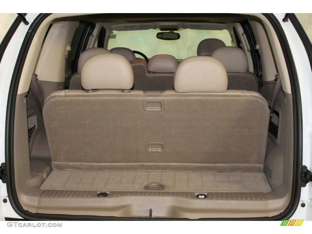 2004 Ford Explorer XLT 4x4 Trunk Photo #55935930