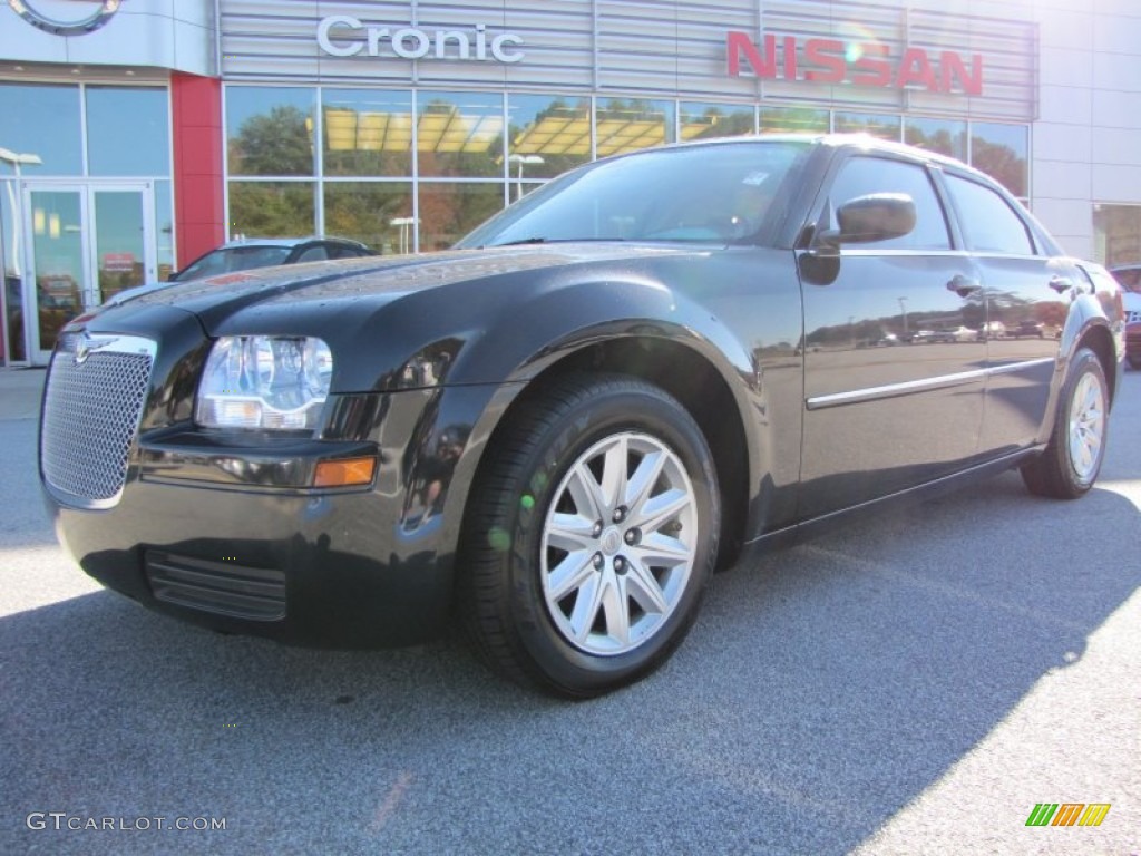 Brilliant Black Crystal Pearl Chrysler 300