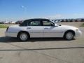  2000 Town Car Executive White Pearlescent Tri-Coat
