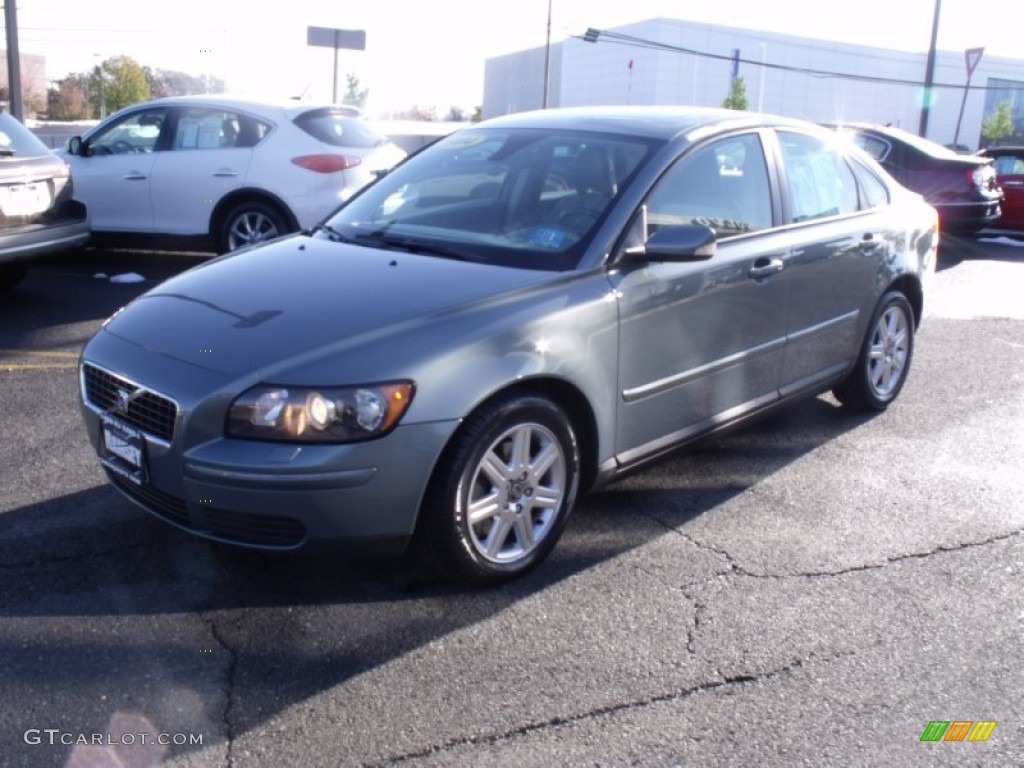 2004 S40 2.4i - Mistral Green Metallic / Dark Beige/Quartz photo #7