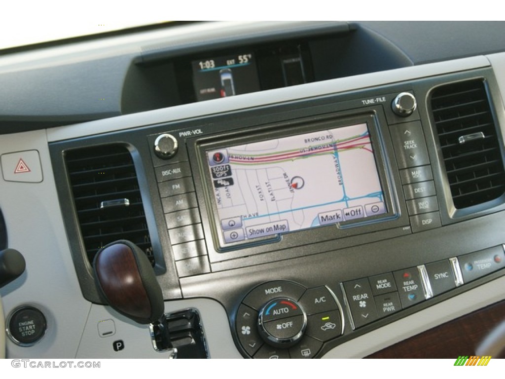 2012 Sienna Limited AWD - Silver Sky Metallic / Light Gray photo #18