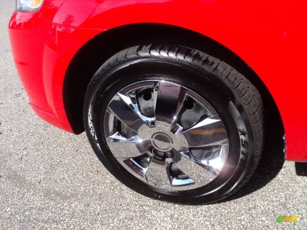 2010 Aveo LT Sedan - Victory Red / Charcoal photo #15