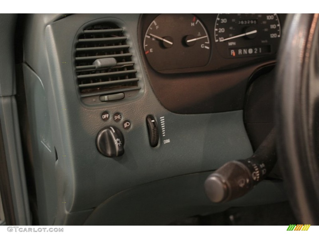 1997 Ford Ranger XLT Regular Cab Controls Photo #55949248