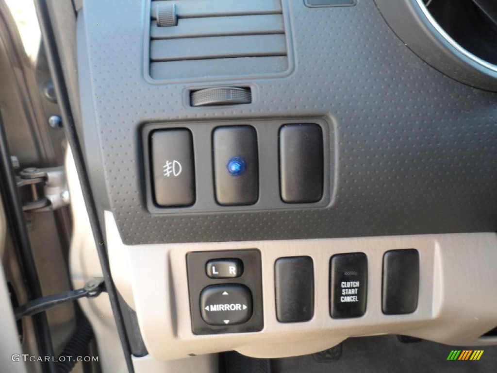 2005 Toyota Tacoma V6 Double Cab 4x4 Controls Photos